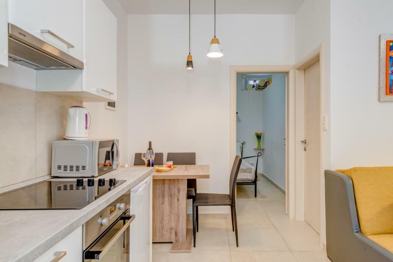 Bed and Breakfast Porta Adriatica Split Exterior foto